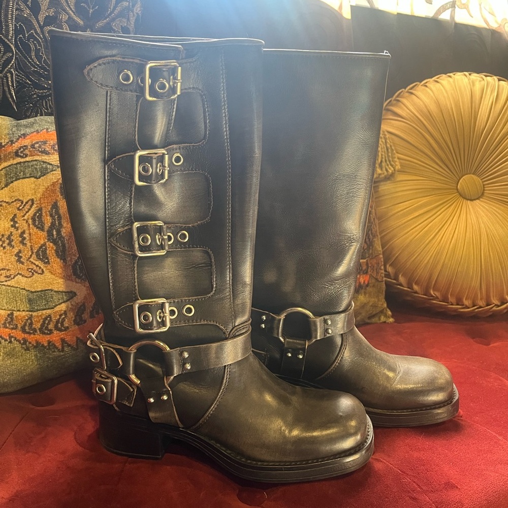 Steve Madden Brocks Boot